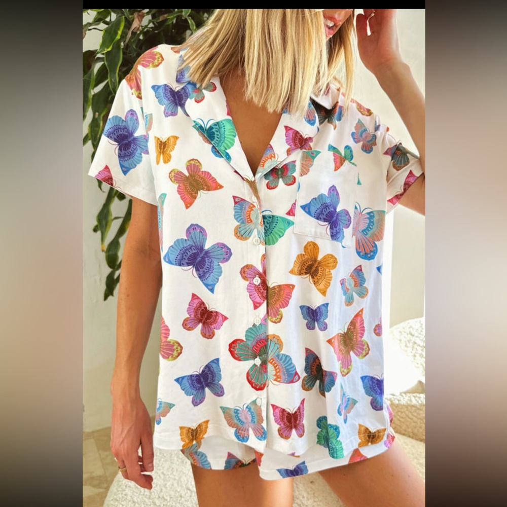 1126. Butterfly short sleeve shorts lounge set